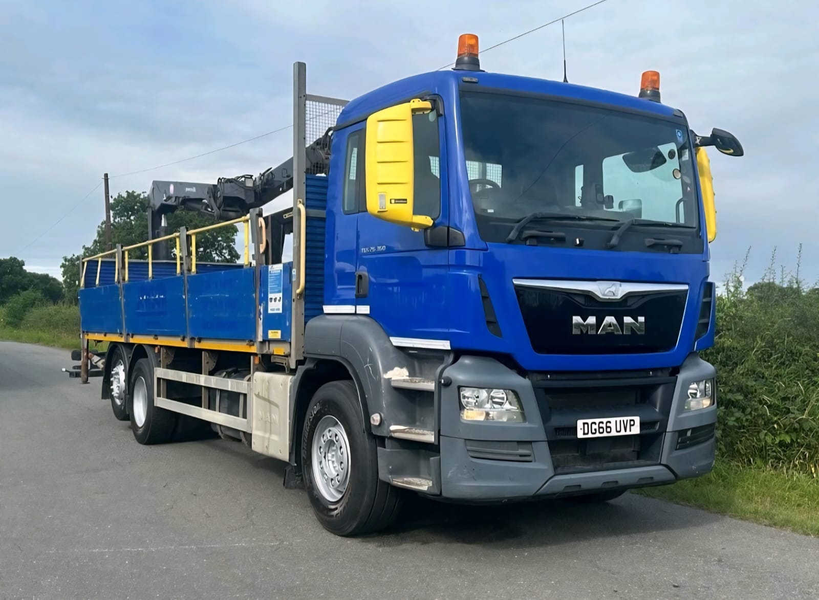 Brick Grab Lorry
